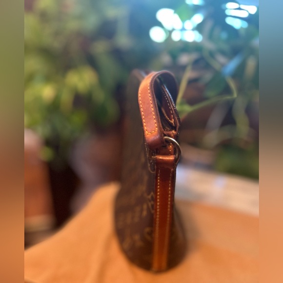 Vintage Louis Vuitton Monogram Canvas Cross Body Bag - Picture 10 of 15